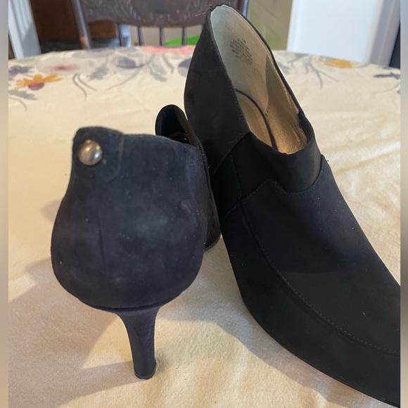 Anne Klein Heels - Picture 3 of 4